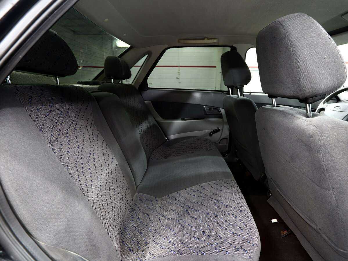 Lada (ВАЗ) Priora с пробегом — 2008 год. Фото: #12