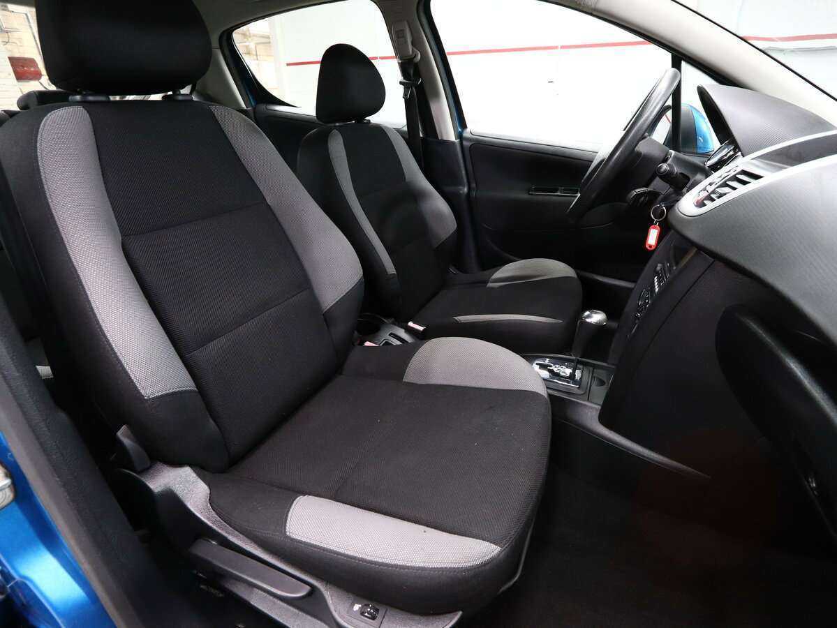 Peugeot 207 с пробегом — 2007 год. Фото: #7