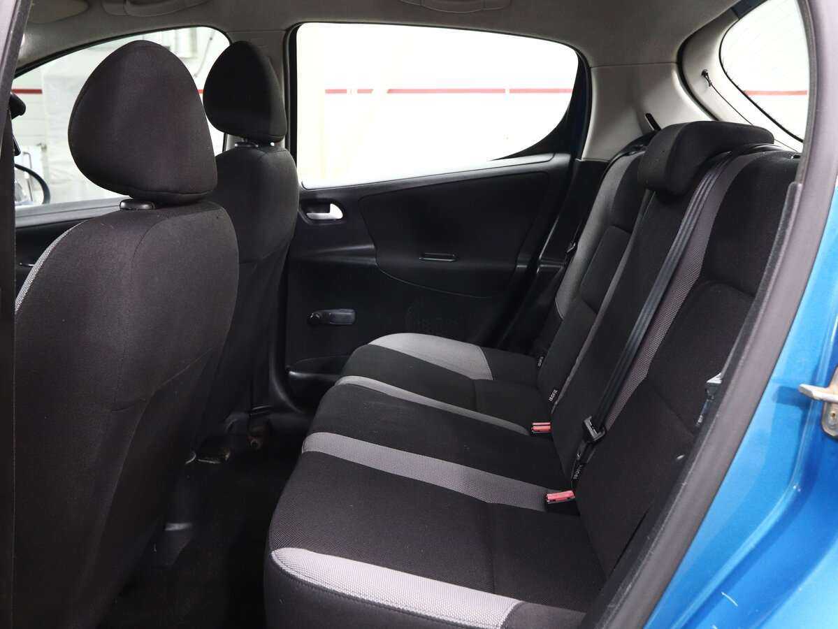 Peugeot 207 с пробегом — 2007 год. Фото: #13