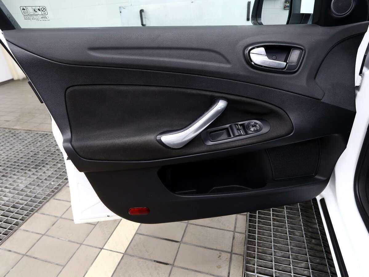 Ford Mondeo с пробегом — 2007 год. Фото: #14