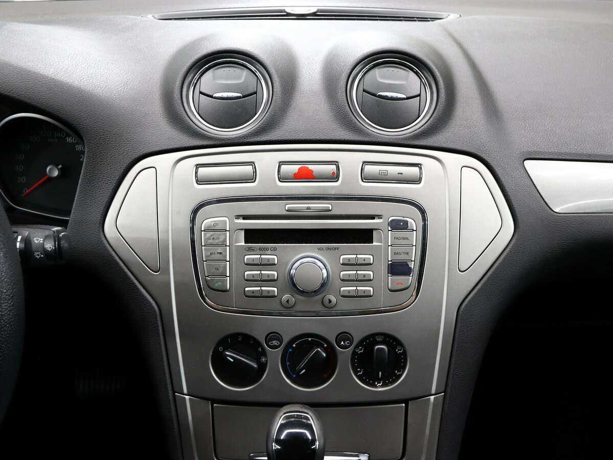 Ford Mondeo с пробегом — 2007 год. Фото: #17