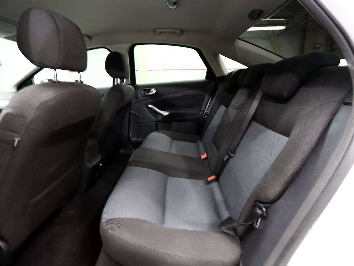 Ford Mondeo с пробегом — 2007 год. Фото: #19