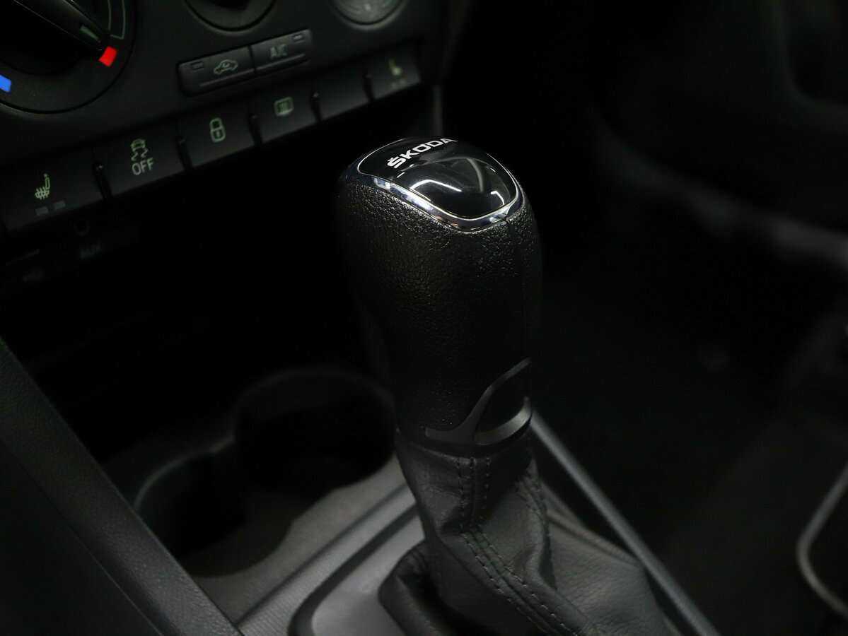 Skoda Rapid с пробегом — 2018 год. Фото: #12