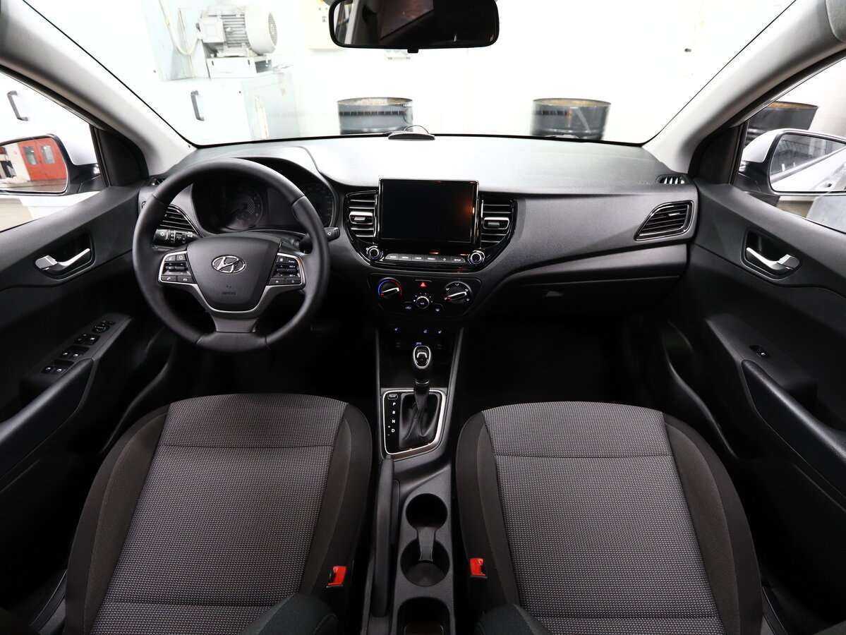 Hyundai Solaris с пробегом — 2021 год. Фото: #8