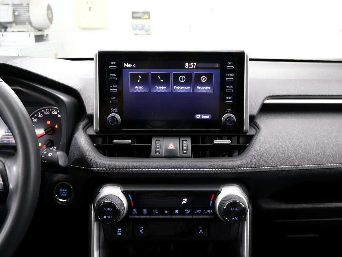 Toyota RAV4 с пробегом — 2021 год. Фото: #16