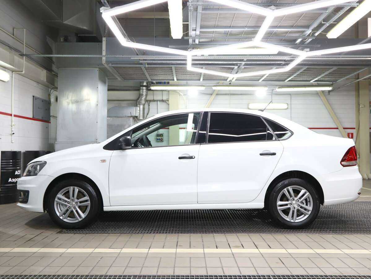 Volkswagen Polo с пробегом — 2017 год. Фото: #5