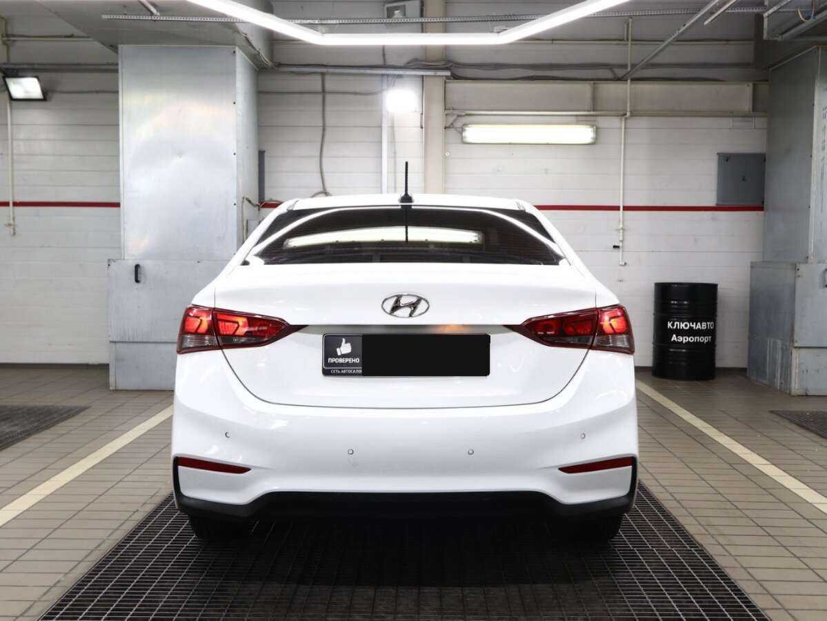 Hyundai Solaris с пробегом — 2018 год. Фото: #3