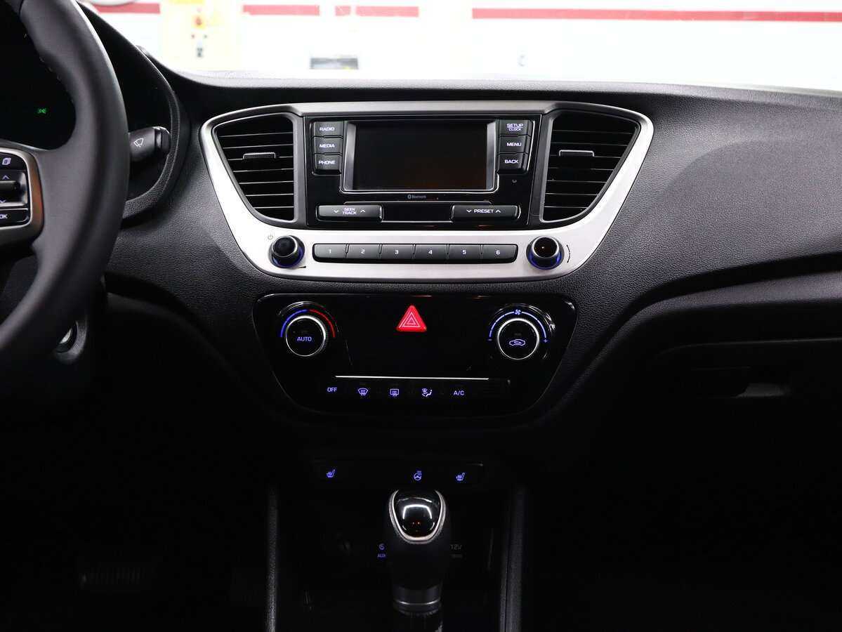 Hyundai Solaris с пробегом — 2018 год. Фото: #21