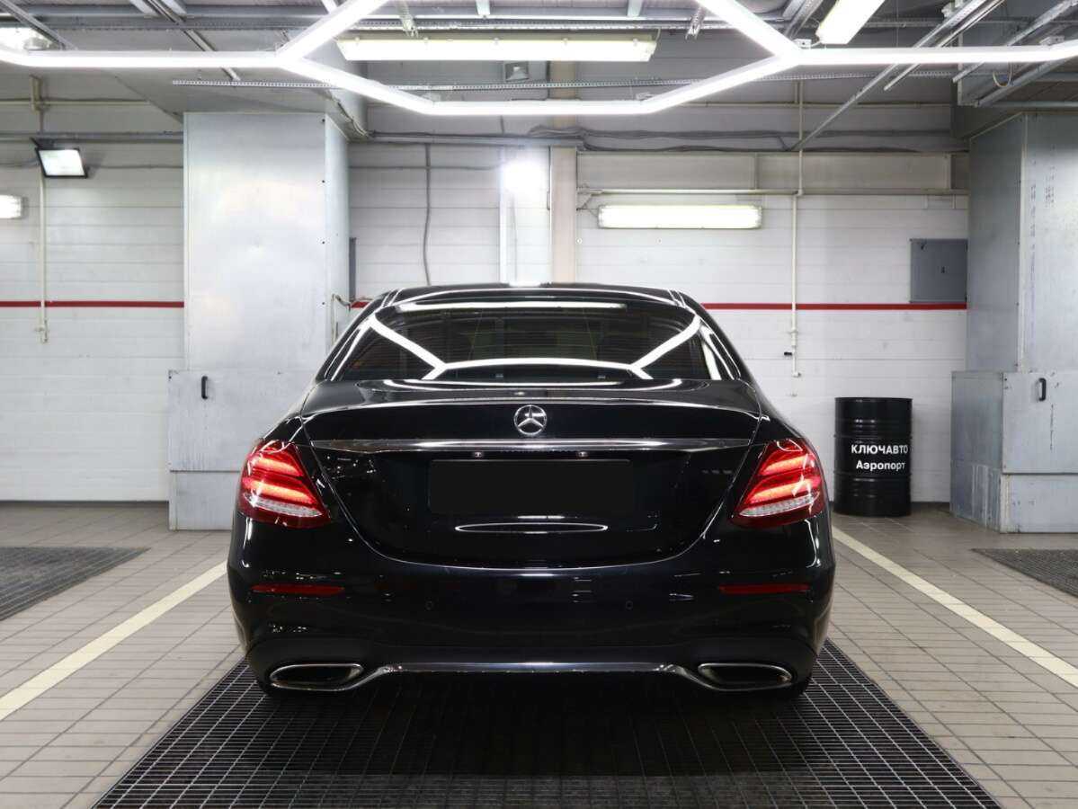 Mercedes-Benz E-Класс с пробегом — 2019 год. Фото: #4