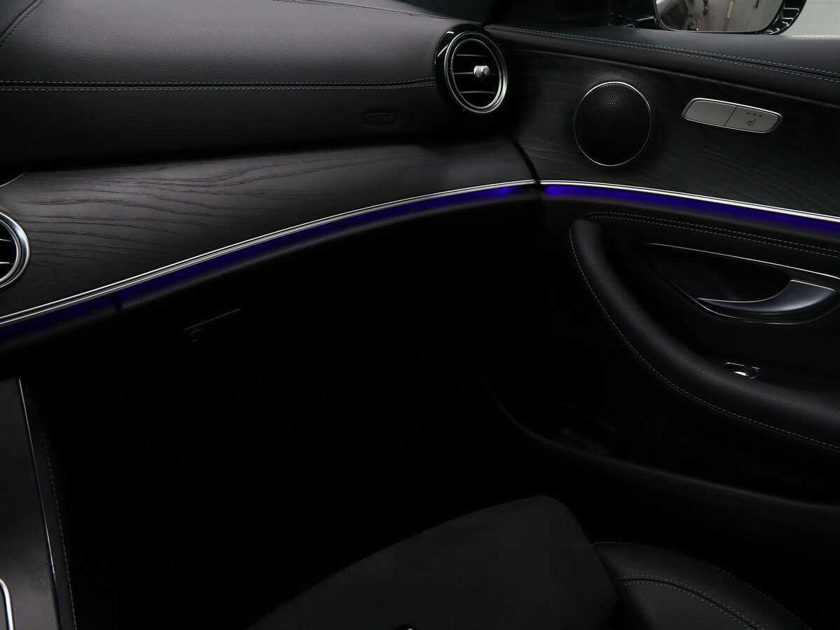 Mercedes-Benz E-Класс с пробегом — 2019 год. Фото: #13