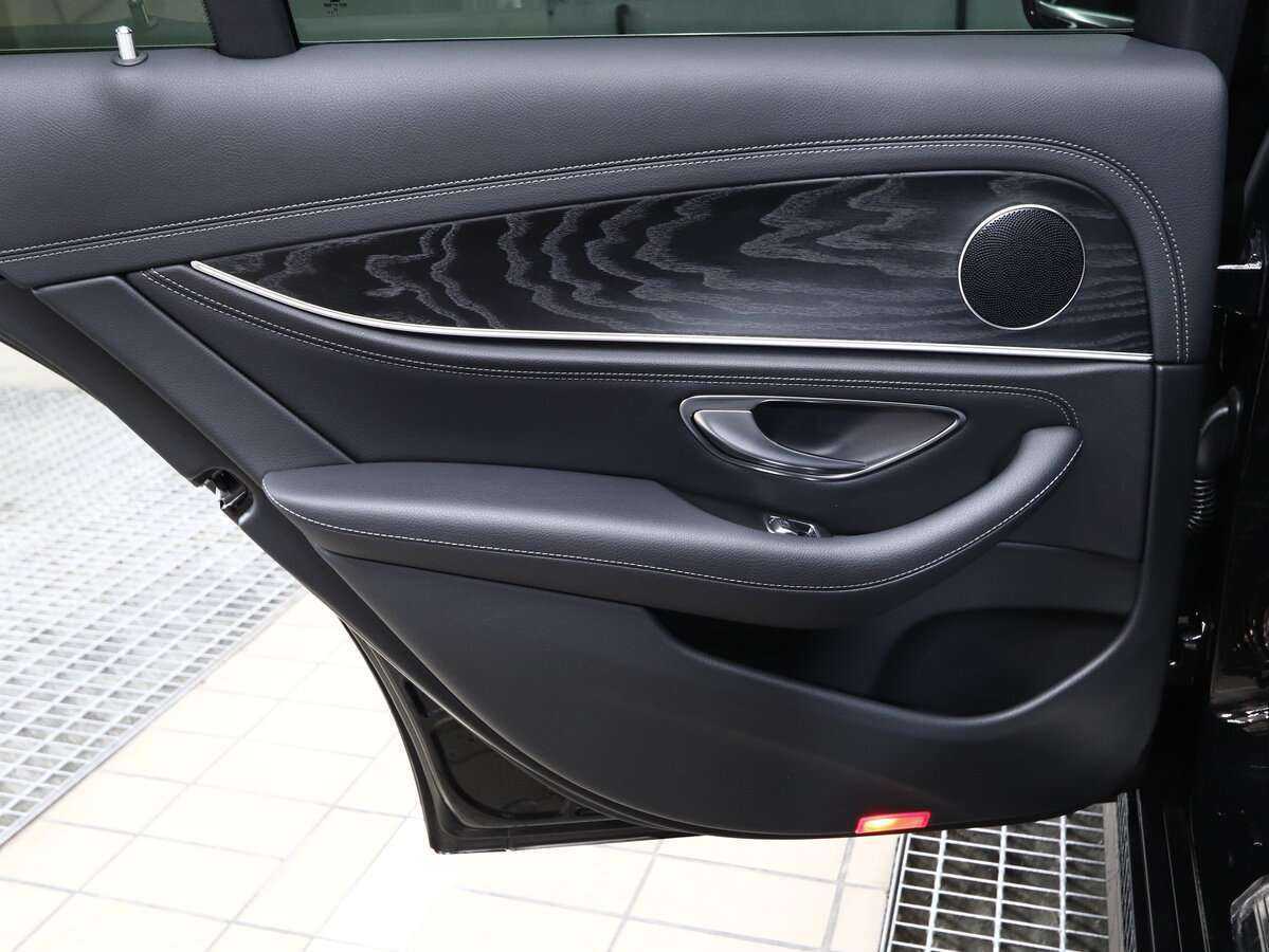 Mercedes-Benz E-Класс с пробегом — 2019 год. Фото: #14