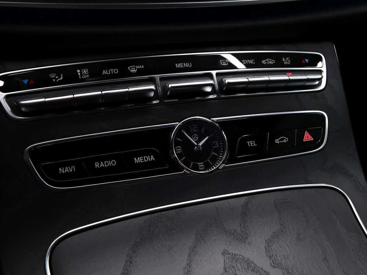 Mercedes-Benz E-Класс с пробегом — 2019 год. Фото: #18