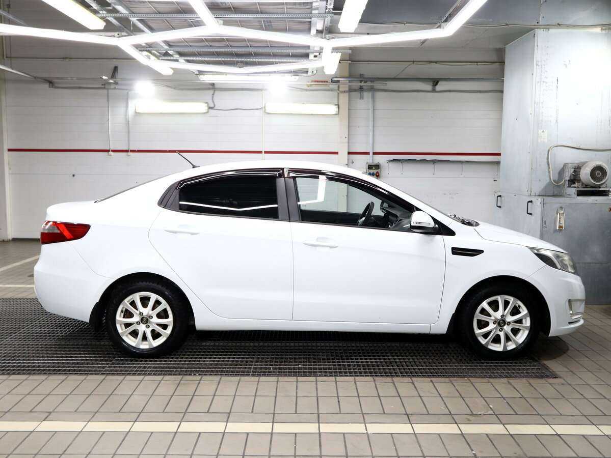 Kia Rio с пробегом — 2012 год. Фото: #1