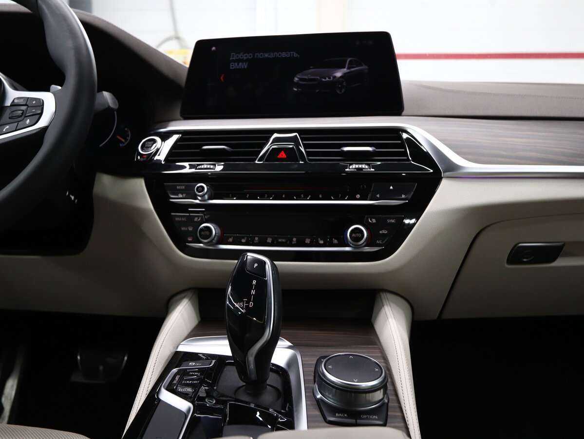 BMW 5 серии с пробегом — 2018 год. Фото: #12