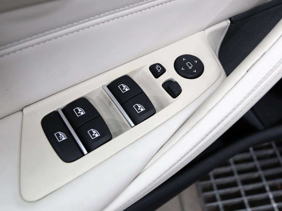 BMW 5 серии с пробегом — 2018 год. Фото: #17