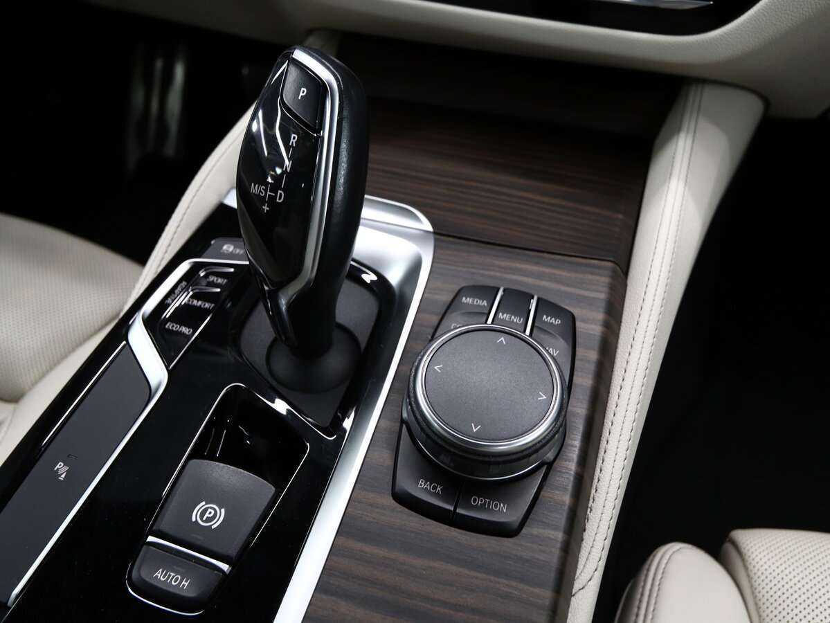 BMW 5 серии с пробегом — 2018 год. Фото: #19