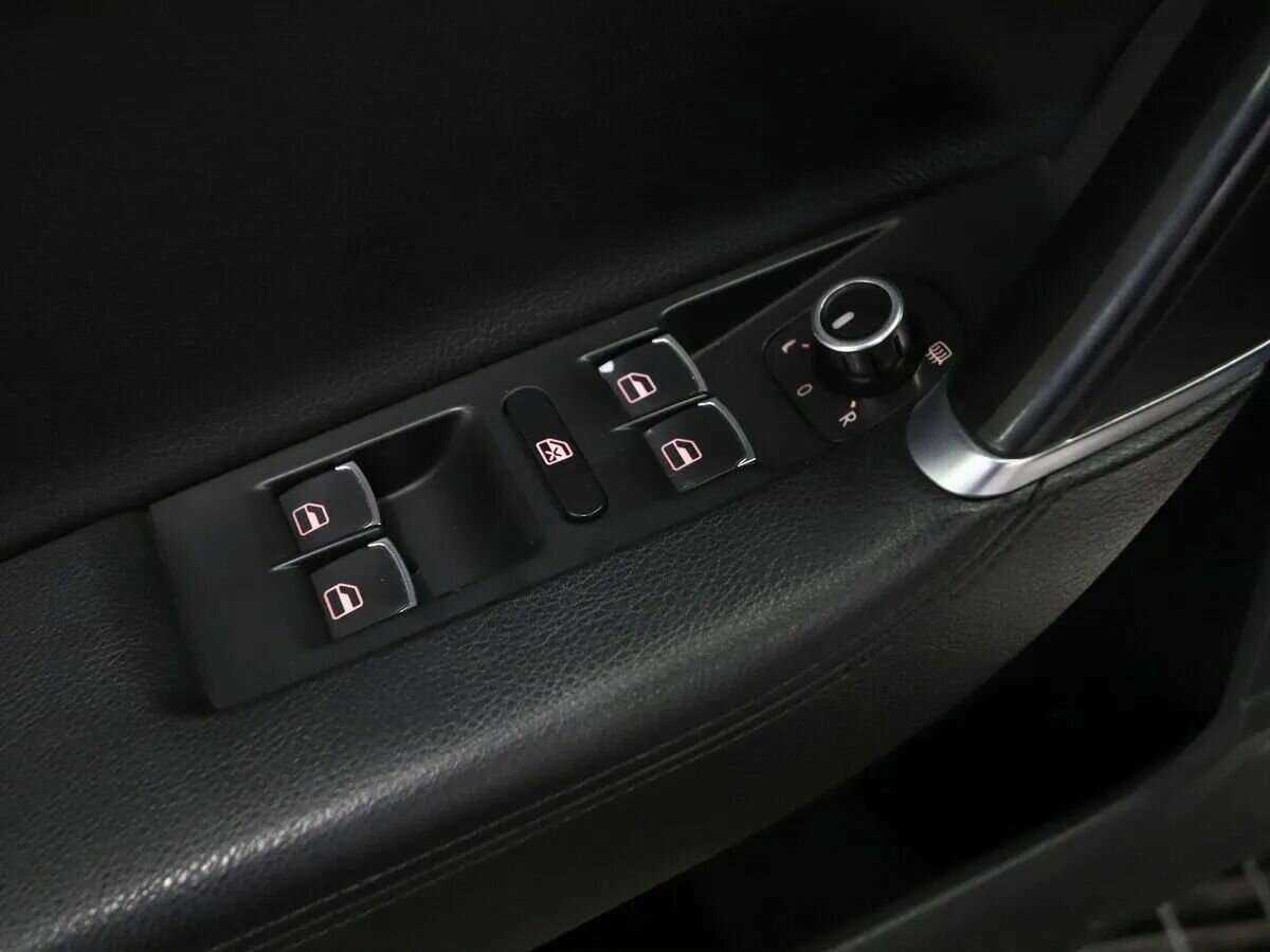 Volkswagen Passat с пробегом — 2011 год. Фото: #3