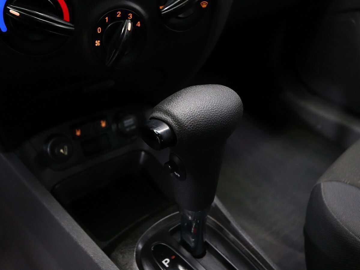 Kia Rio с пробегом — 2006 год. Фото: #12