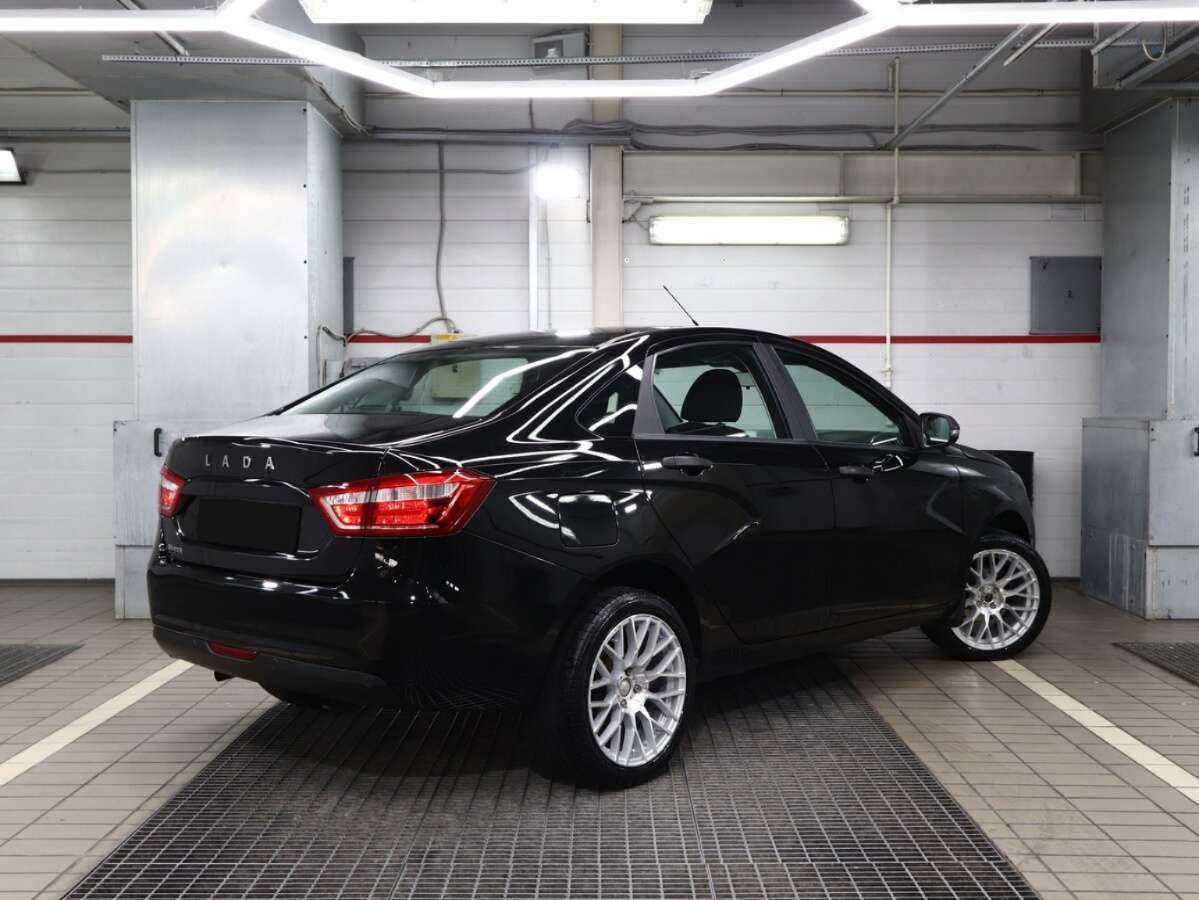 Lada (ВАЗ) Vesta с пробегом — 2020 год. Фото: #3