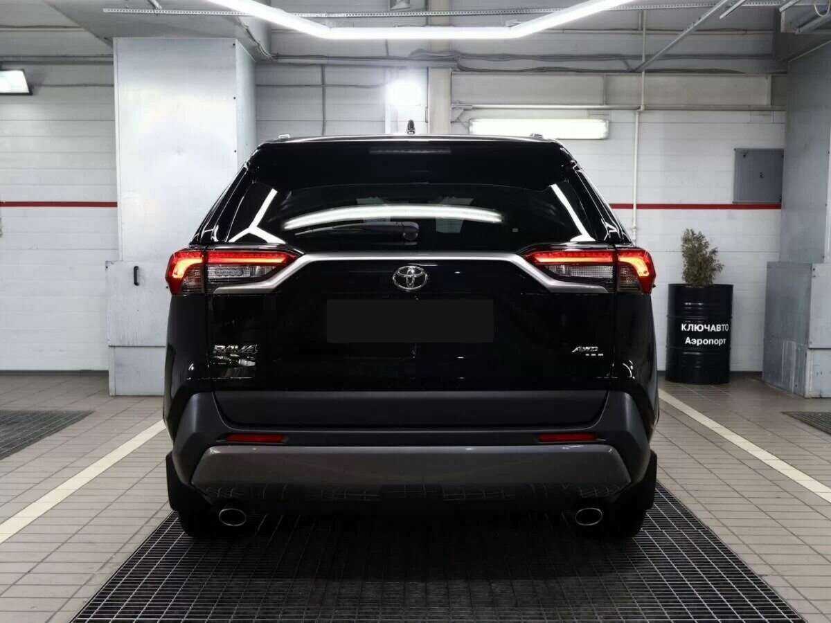 Toyota RAV4 с пробегом — 2019 год. Фото: #4