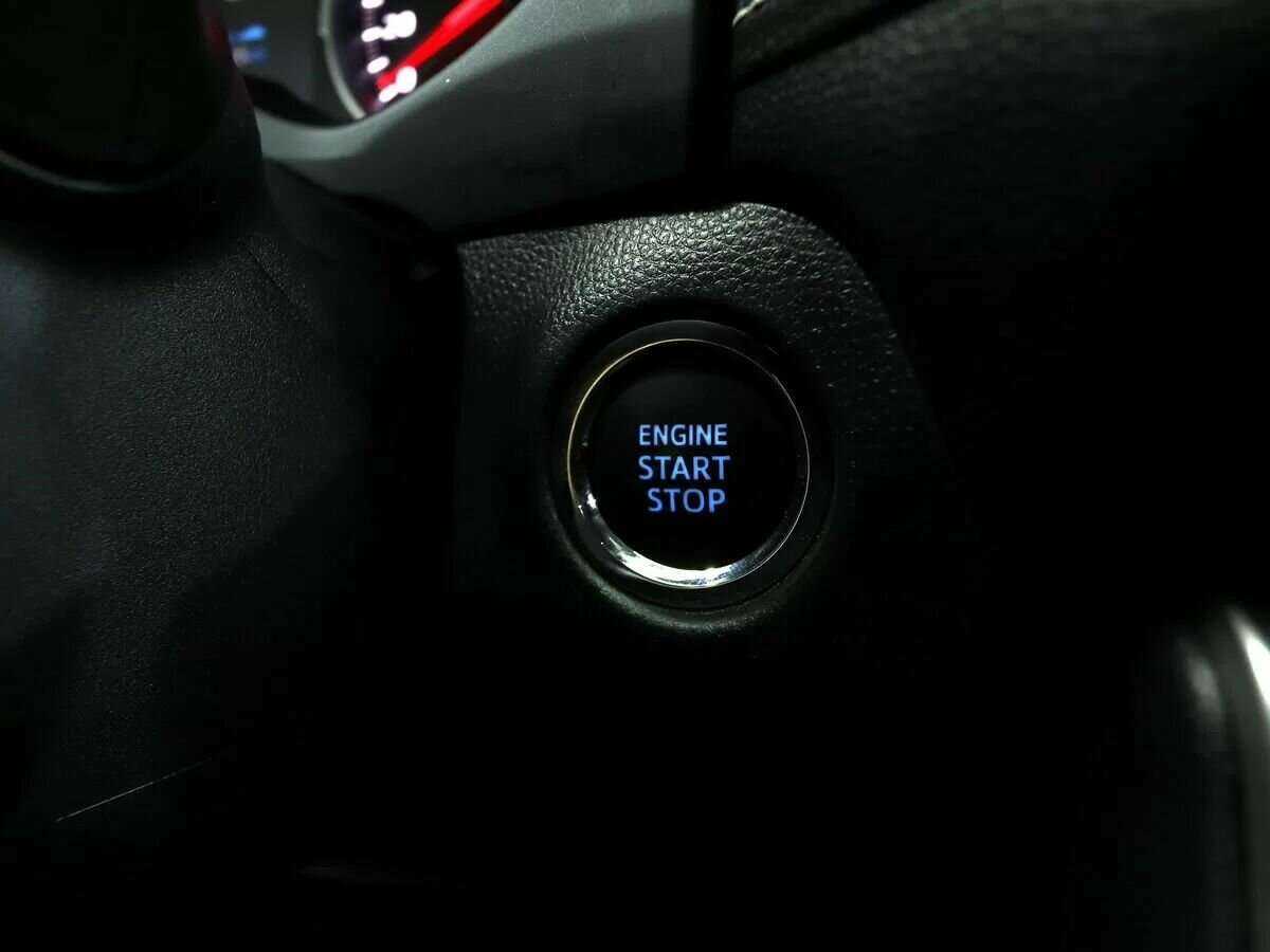 Toyota RAV4 с пробегом — 2019 год. Фото: #20