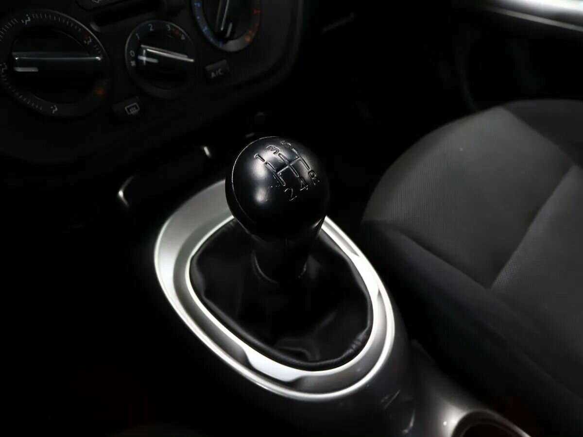 Nissan Juke с пробегом — 2011 год. Фото: #15