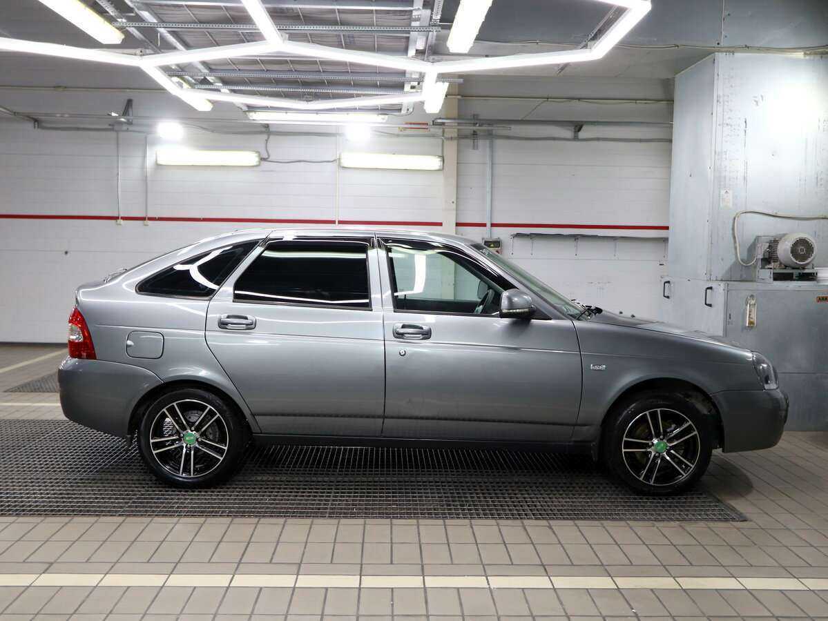 Lada (ВАЗ) Priora с пробегом — 2011 год. Фото: #2