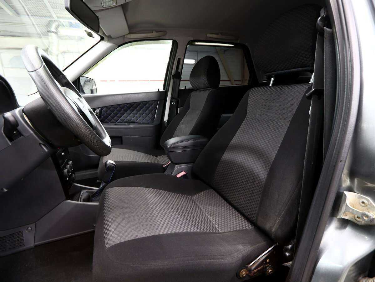 Lada (ВАЗ) Priora с пробегом — 2011 год. Фото: #6