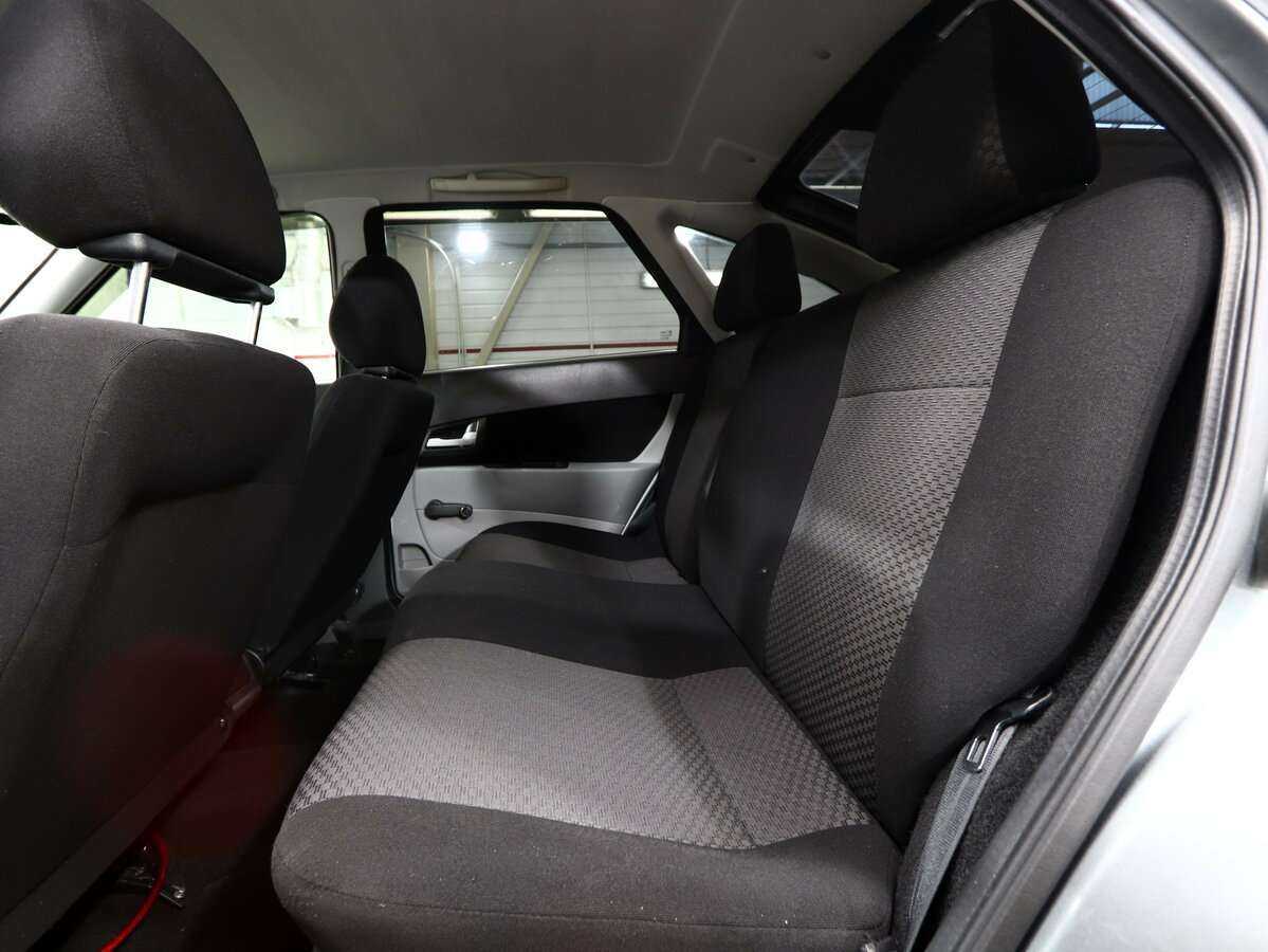 Lada (ВАЗ) Priora с пробегом — 2011 год. Фото: #19