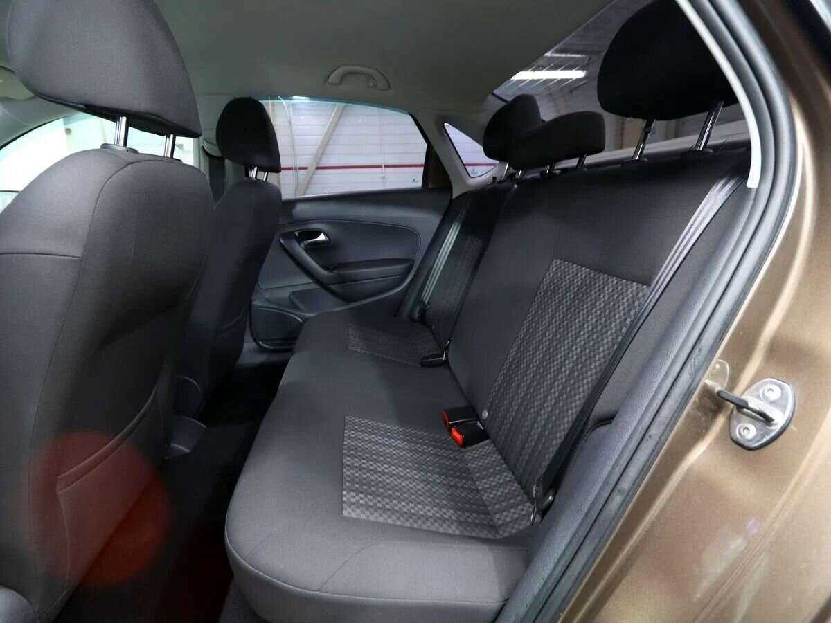 Volkswagen Polo с пробегом — 2018 год. Фото: #18