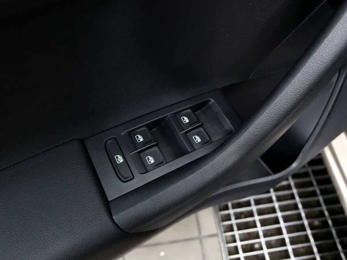 Skoda Rapid с пробегом — 2020 год. Фото: #17