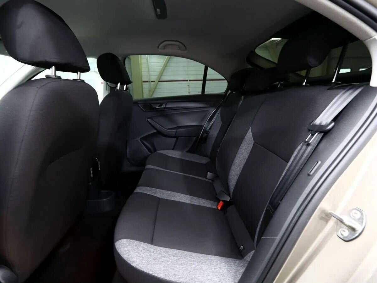 Skoda Rapid с пробегом — 2020 год. Фото: #18