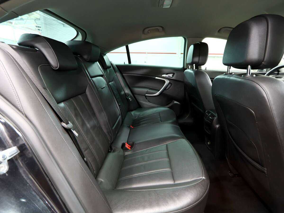 Opel Insignia с пробегом — 2014 год. Фото: #20