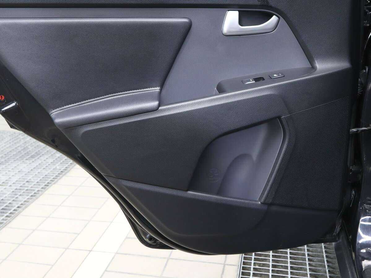 Kia Sportage с пробегом — 2011 год. Фото: #7