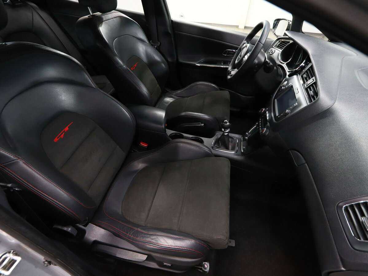Kia Ceed GT с пробегом — 2017 год. Фото: #14