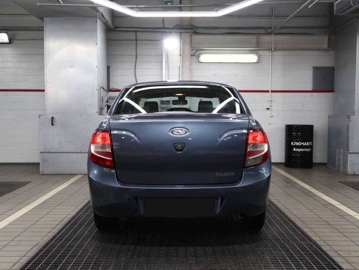 Lada (ВАЗ) Granta с пробегом — 2015 год. Фото: #3