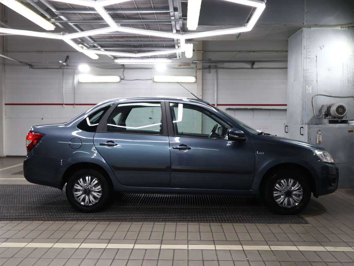 Lada (ВАЗ) Granta с пробегом — 2015 год. Фото: #10