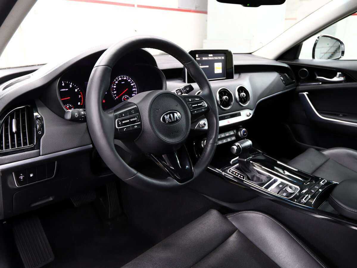 Kia Stinger с пробегом — 2018 год. Фото: #6