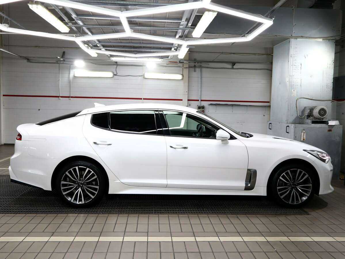 Kia Stinger с пробегом — 2018 год. Фото: #11