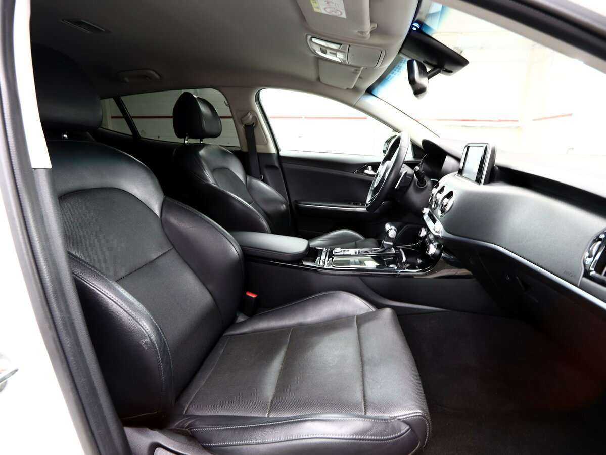 Kia Stinger с пробегом — 2018 год. Фото: #12