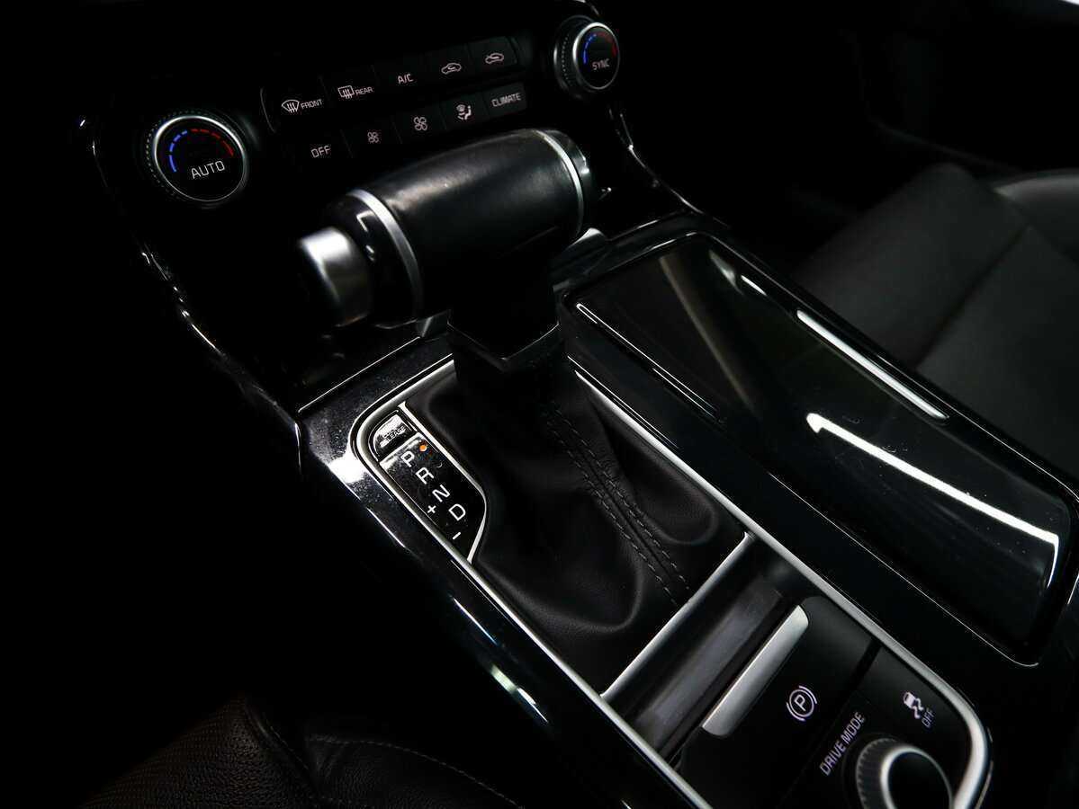 Kia Stinger с пробегом — 2018 год. Фото: #21