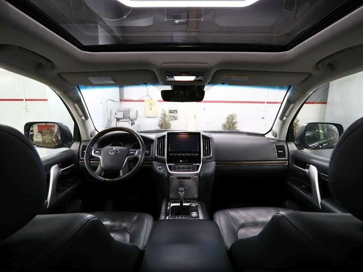 Toyota Land Cruiser с пробегом — 2019 год. Фото: #9