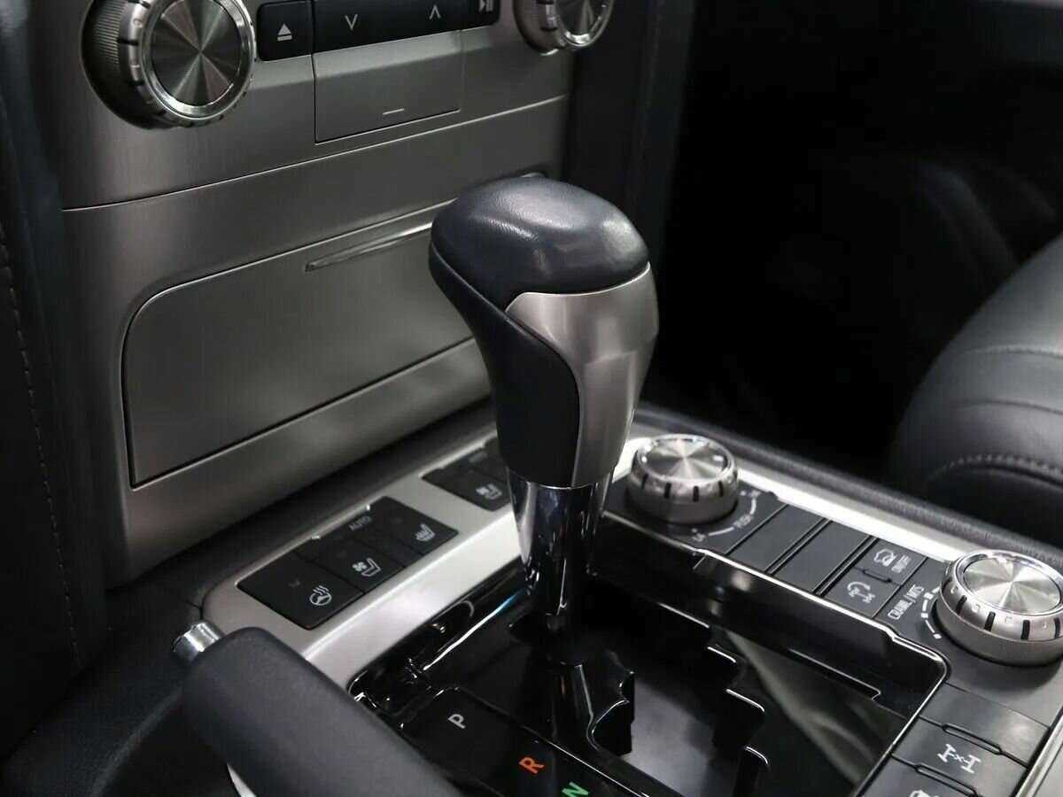 Toyota Land Cruiser с пробегом — 2019 год. Фото: #16