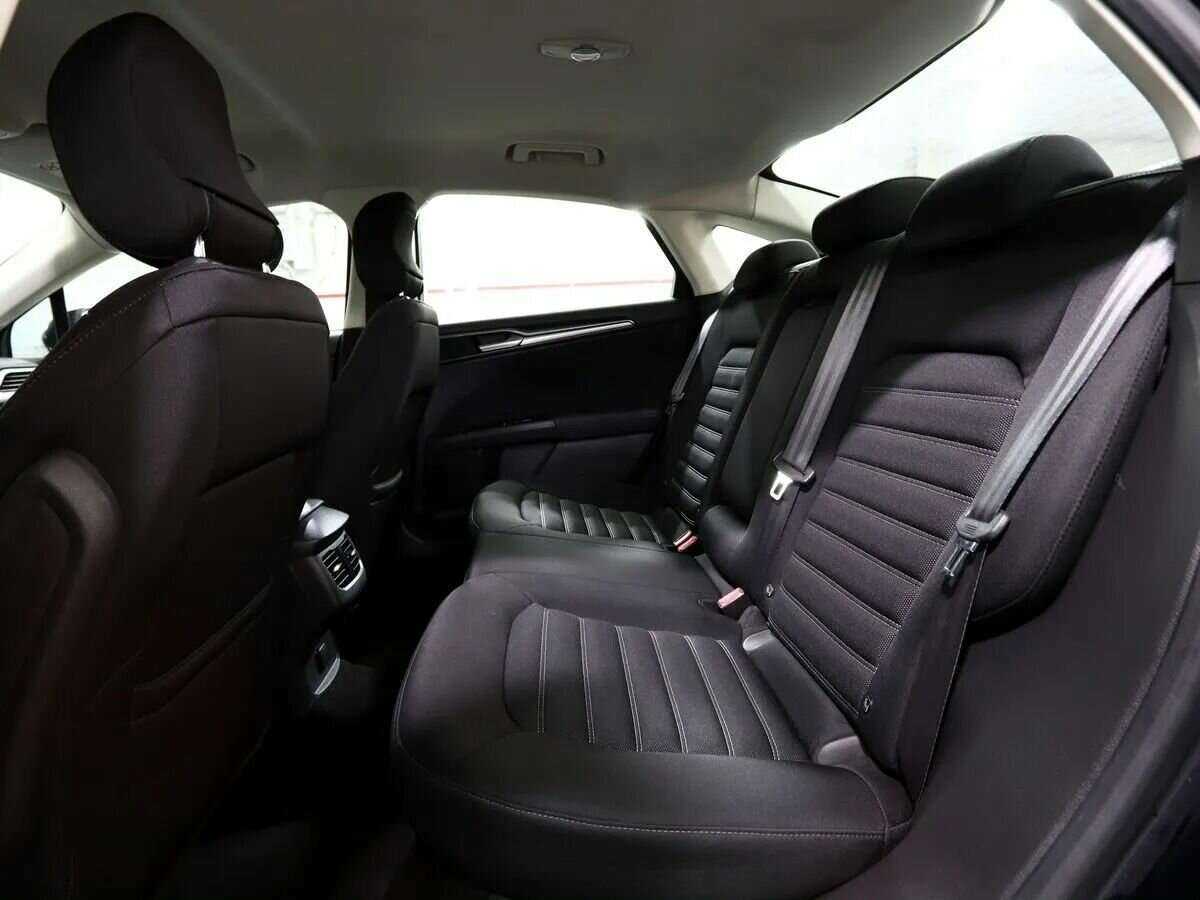 Ford Mondeo с пробегом — 2015 год. Фото: #16