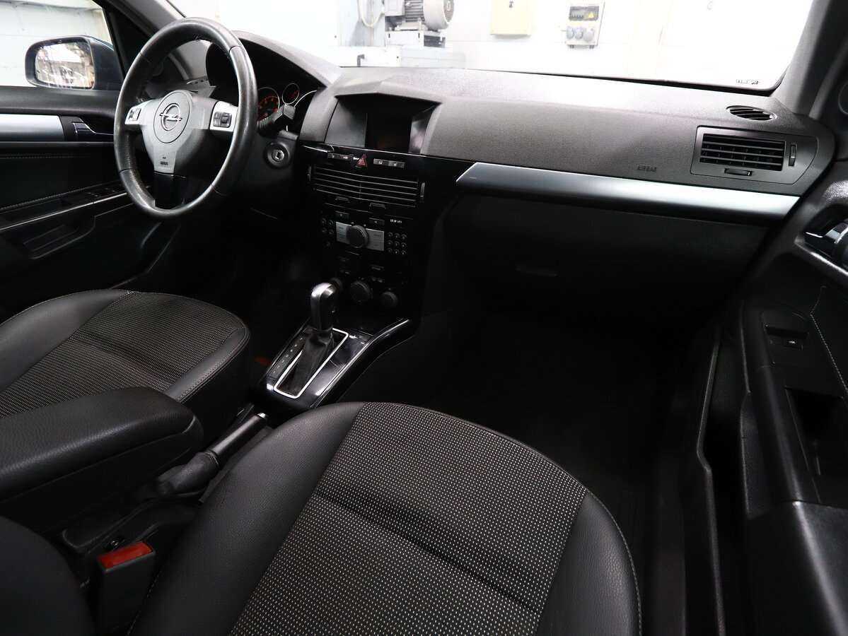 Opel Astra с пробегом — 2007 год. Фото: #13