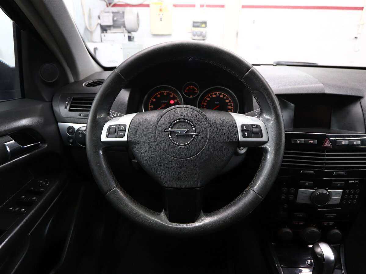 Opel Astra с пробегом — 2007 год. Фото: #15