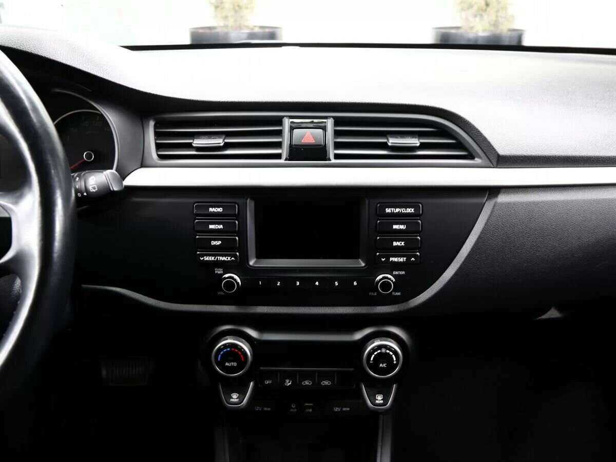 Kia Rio с пробегом — 2018 год. Фото: #16