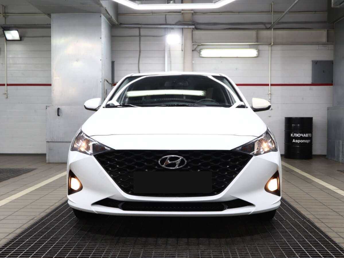 Hyundai Solaris с пробегом — 2021 год. Фото: #2