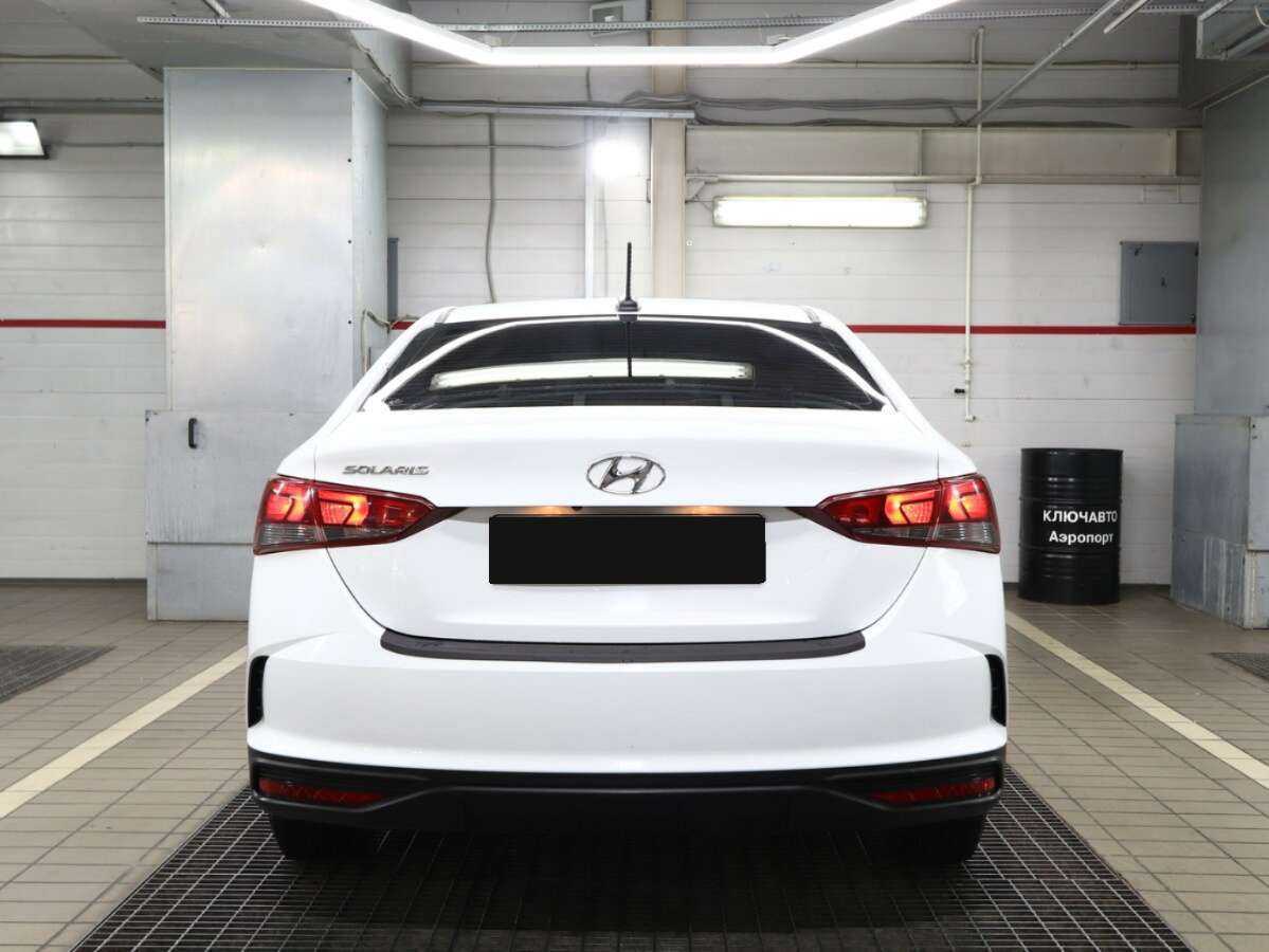 Hyundai Solaris с пробегом — 2021 год. Фото: #3