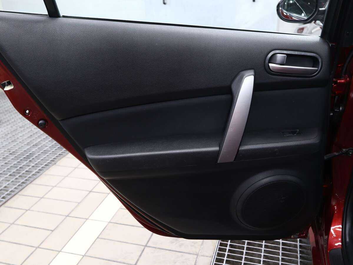 Mazda 6 с пробегом — 2007 год. Фото: #9